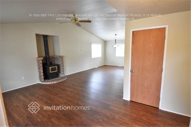 Building Photo - 15505 18th Ave Ct E