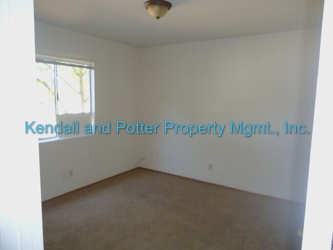 Building Photo - Great 3 Bedroom La Selva Beach House With ...