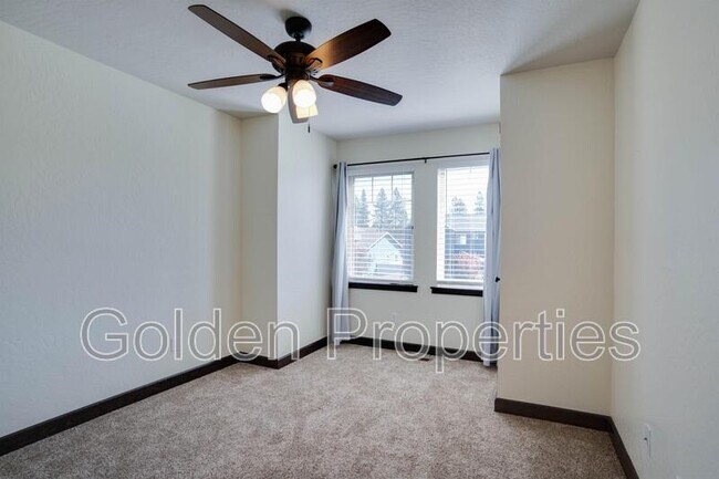 Building Photo - 6677 N Gavin Loop