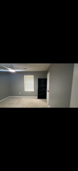 Building Photo - 209 Gatehouse Dr