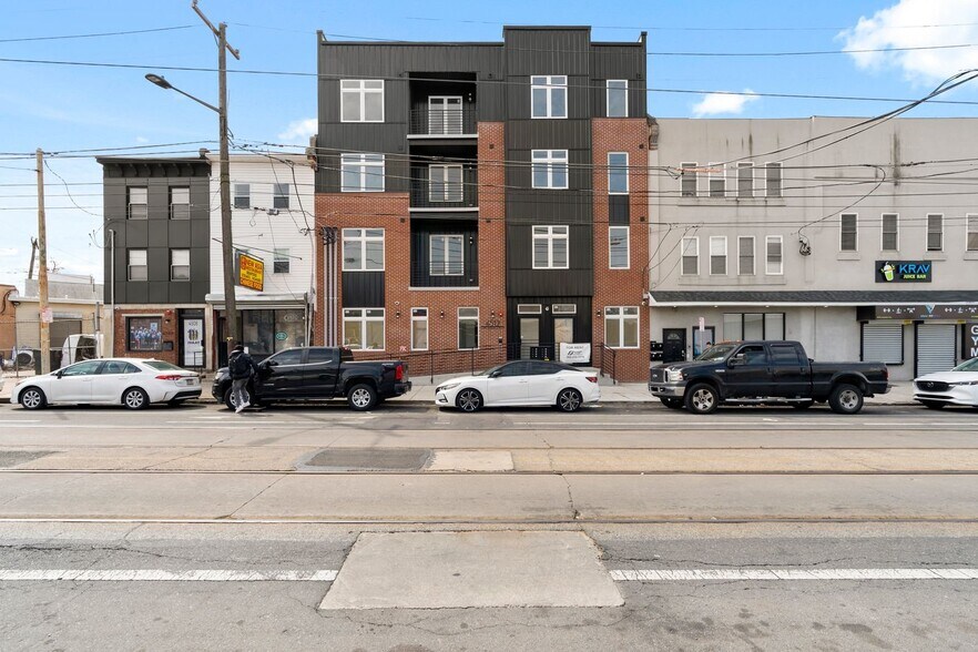 Building Photo - 4512 Lancaster Ave