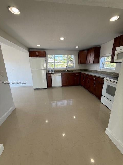 Building Photo - 4141 SW 38th St