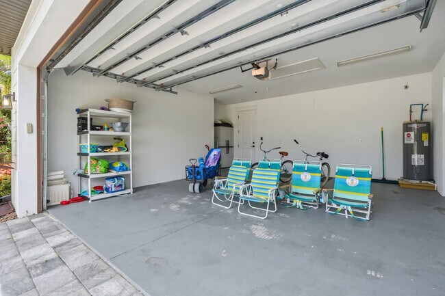 Building Photo - 3554 McComb Ln