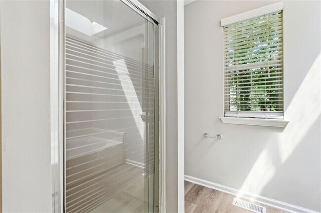 Building Photo - 525 Abbotts Hill Ln