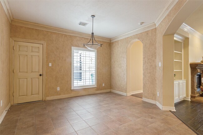 Building Photo - 5306 Norborne Ln