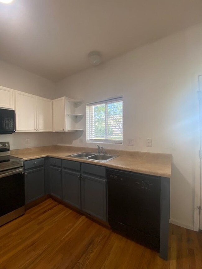 Building Photo - 2688 Brooksedge View