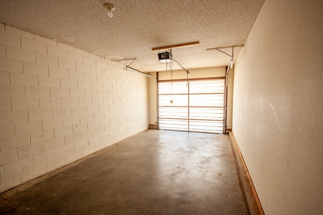 Building Photo - 809 Stanton Pl