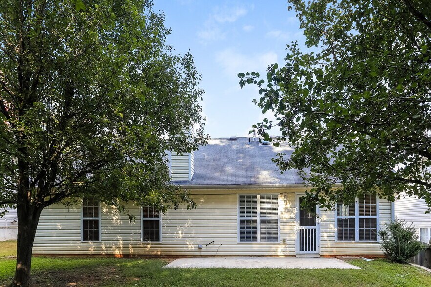 Building Photo - 75 Bellaire Ln