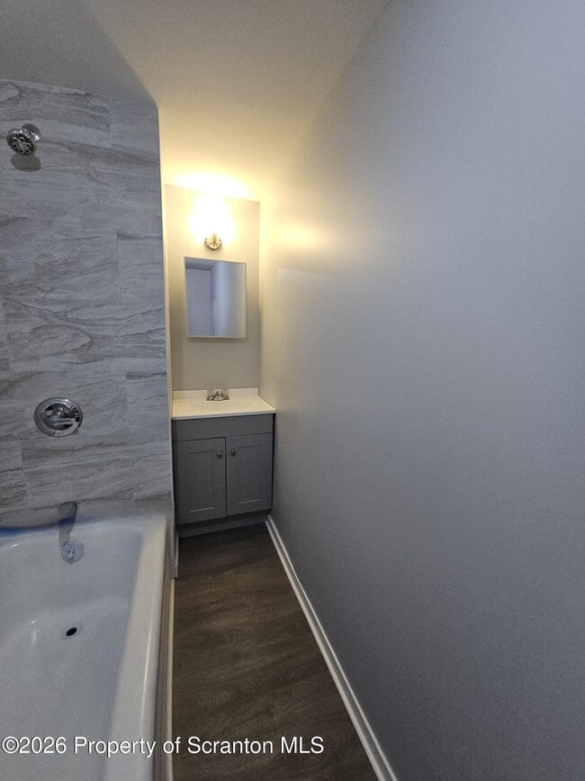 Building Photo - 853 Drinker Turnpike