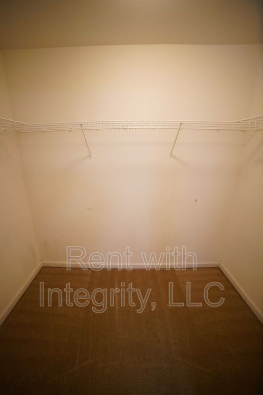 Building Photo - 2738 W Tharpe St