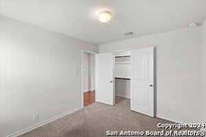 Building Photo - 124 Gravel Gray