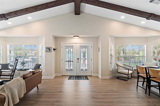 Building Photo - FURNISHED AVAILABLE JANUARY 2026. Beach Re...