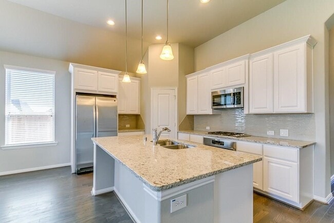 Building Photo - 6018 Grace Falls Dr