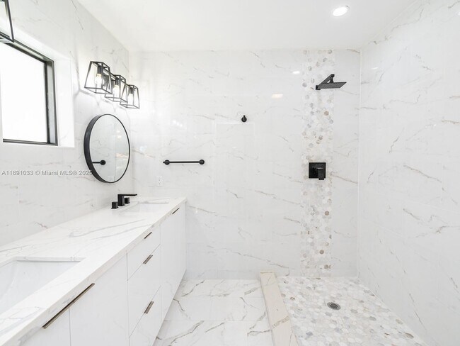 Building Photo - 2856 NW 10th Ave