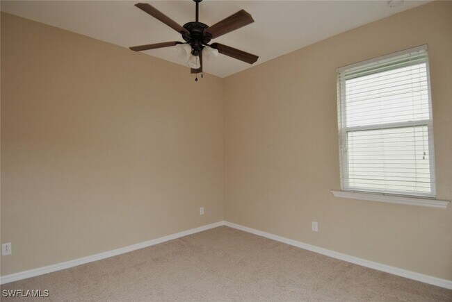 Building Photo - 3025 Sunset Pointe Cir