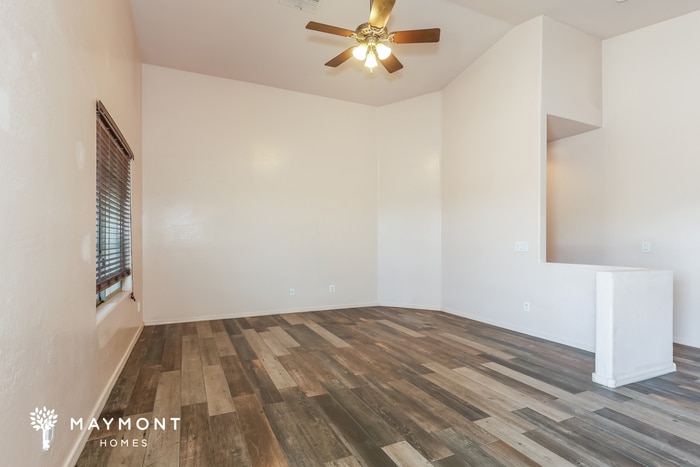 Building Photo - 767 W Barrus Dr