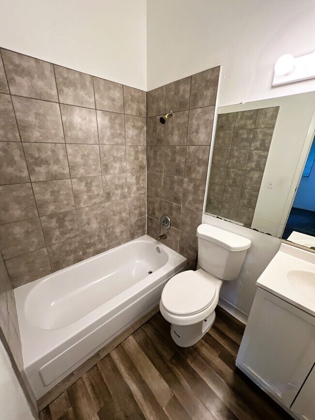 Building Photo - Studio Apartment in the Sable Cove Condomi...