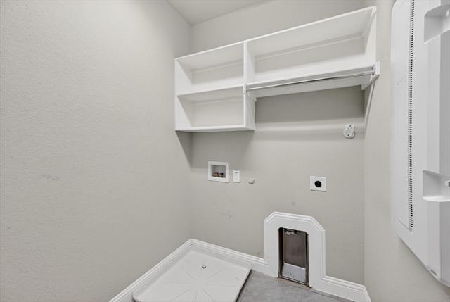 Building Photo - 4224 Riverside Dr