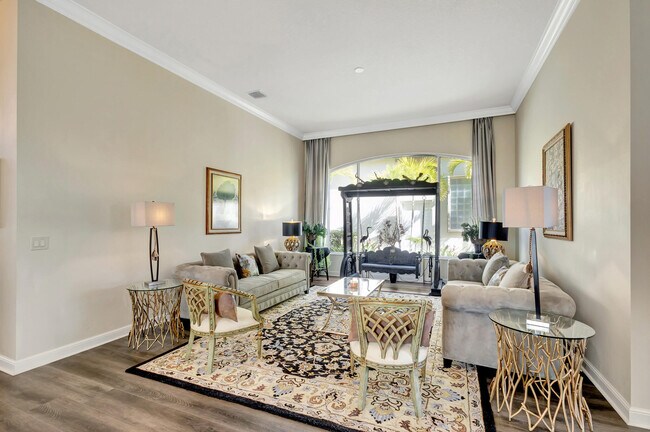Building Photo - 128 Esperanza Way