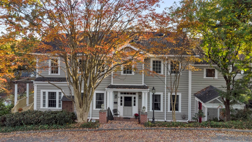 Primary Photo - 4 Ansley Dr NE