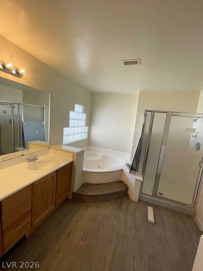 Building Photo - 8829 Cornwall Glen Ave