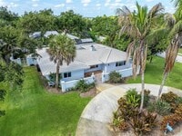 Building Photo - 500 Gardenia Ln