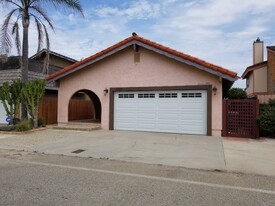 Building Photo - 5325 Surfrider Way