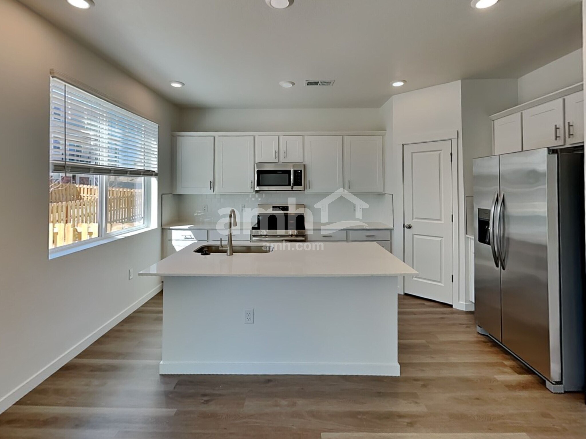 Building Photo - 26106 E Calhoun Pl