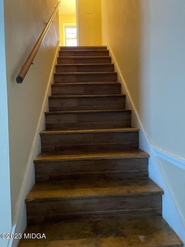 Building Photo - 5161 Nisbet Dr