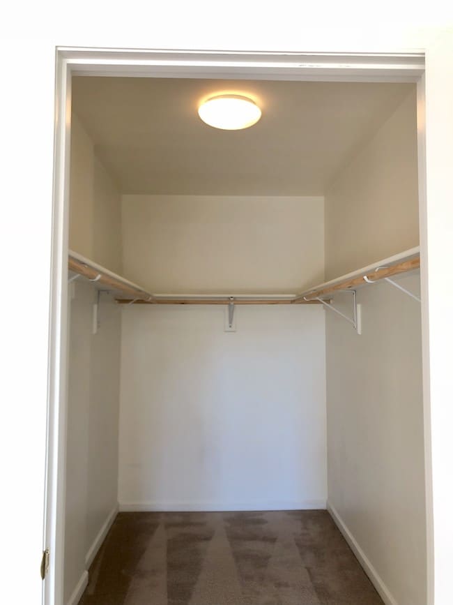 Walk-in closet - 2729 Gallows Rd