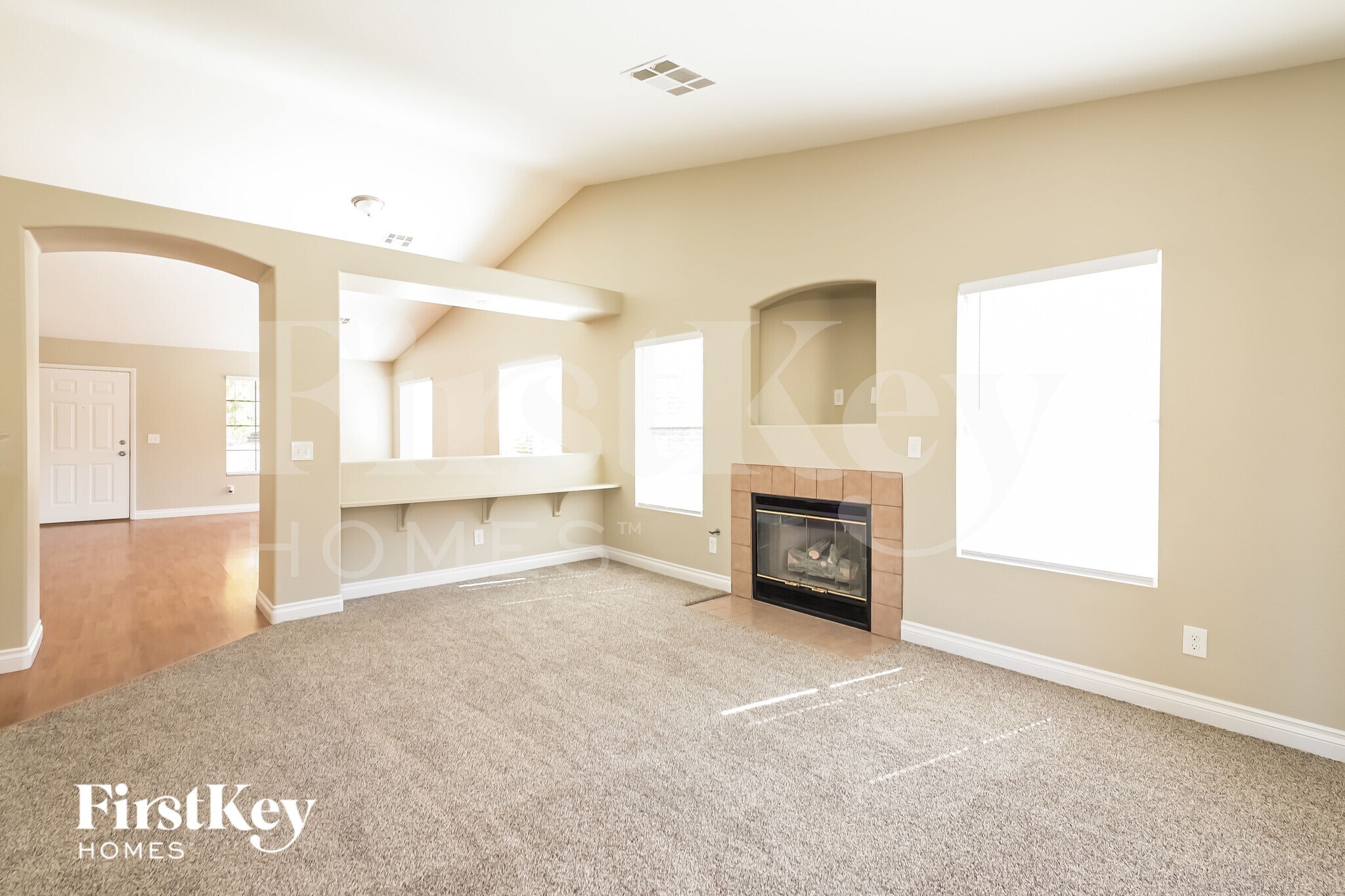 Building Photo - 811 Mesa Pine Ct