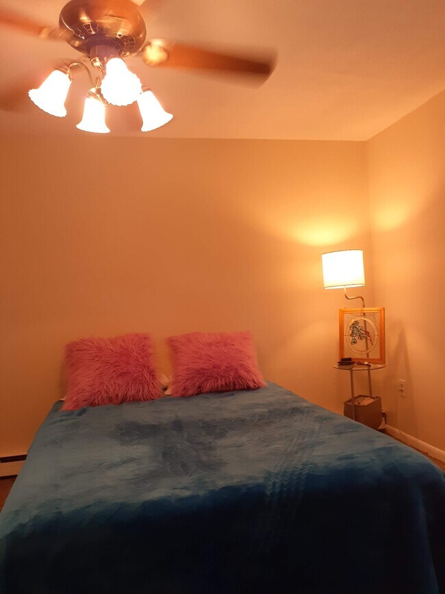 Master suite - 20 Elizabeth Way