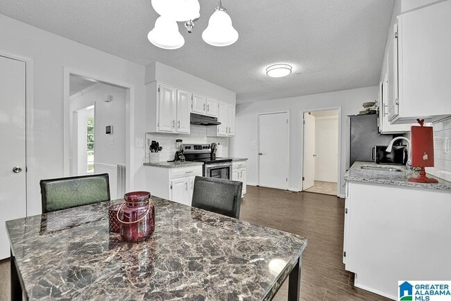 Building Photo - 1132 Martinwood Ln