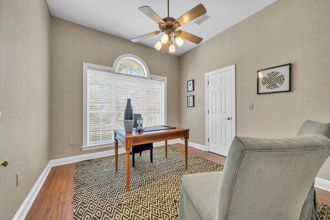 Building Photo - 257 Leaning Pines Loop