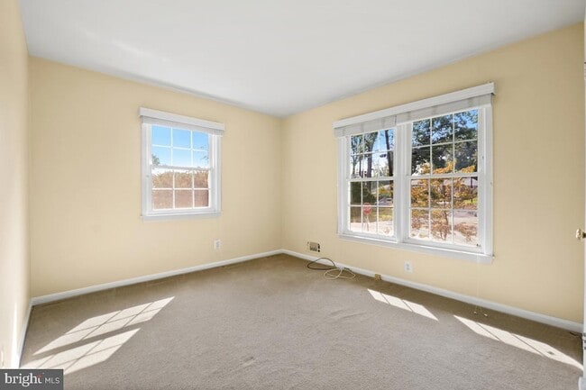 Building Photo - 12027 Devilwood Dr