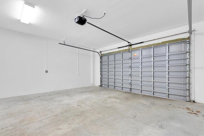 Building Photo - 4027 5th Ave N