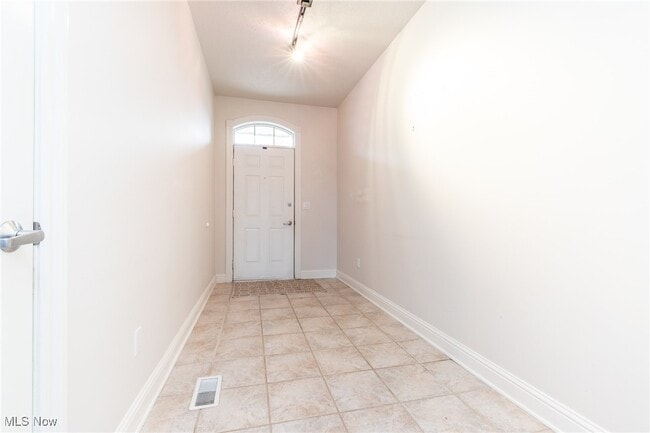 Building Photo - 3194 Richmond Rd