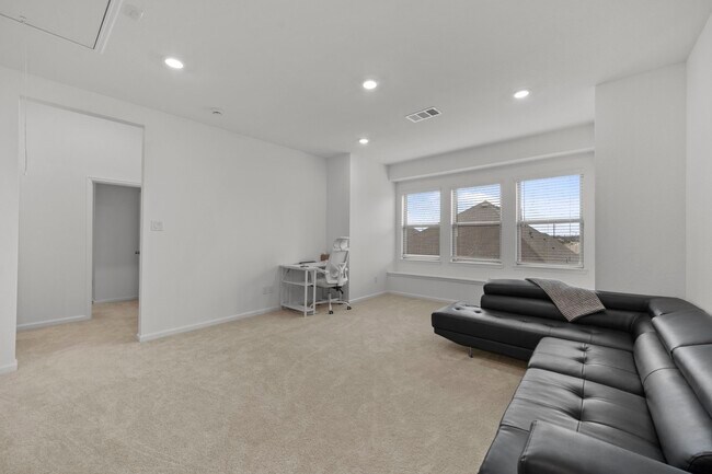 Building Photo - 3704 Field Coast Ln