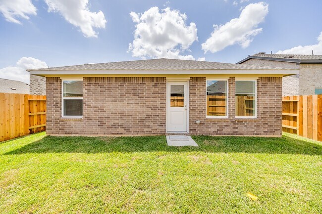 Building Photo - 3009 fantasy Terrace Dr