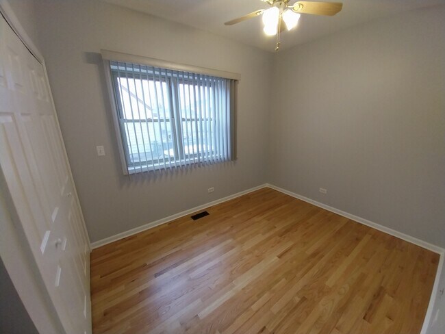 Building Photo - 4552 N Newland Ave