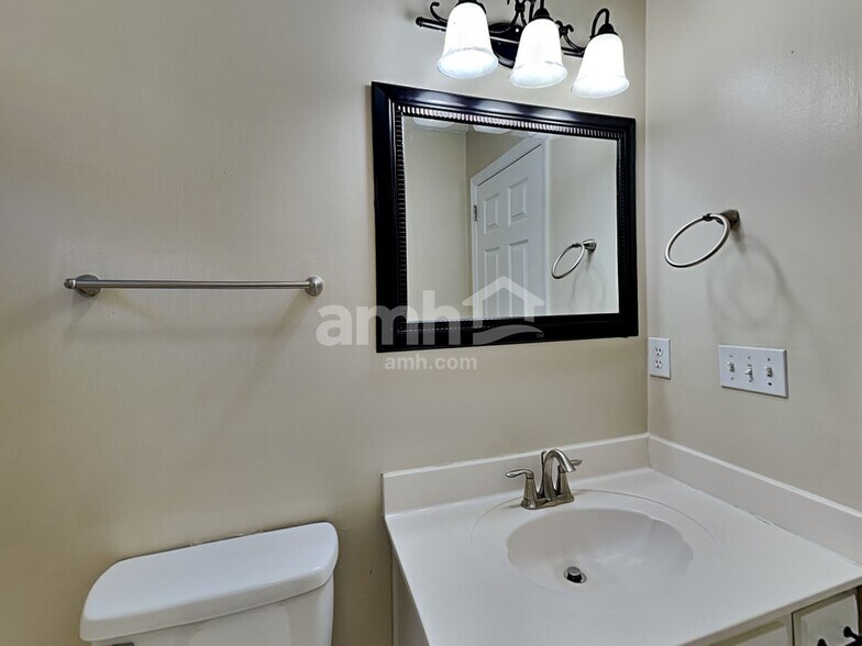 Building Photo - 3407 McVie Ct