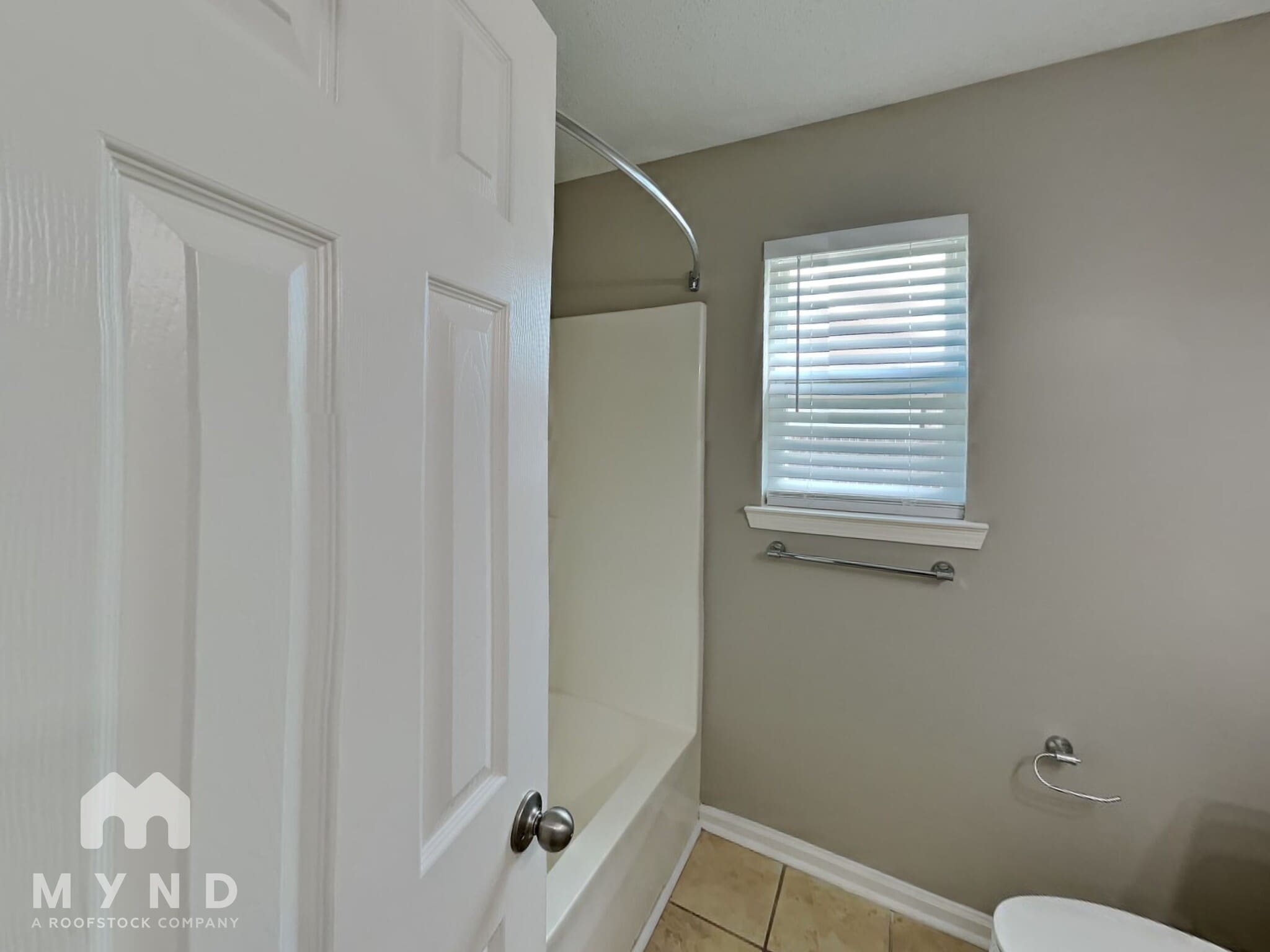 Building Photo - 137 W Stonehaven Cir