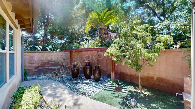 Building Photo - Beautiful Home in Portola Springs