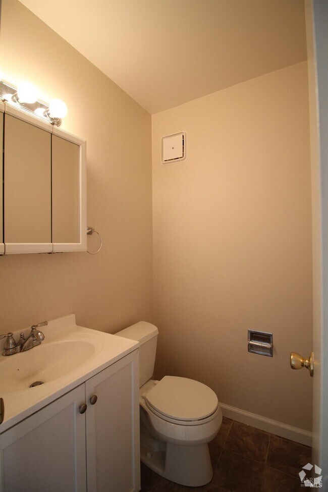 Building Photo - 1216 Dana Dr