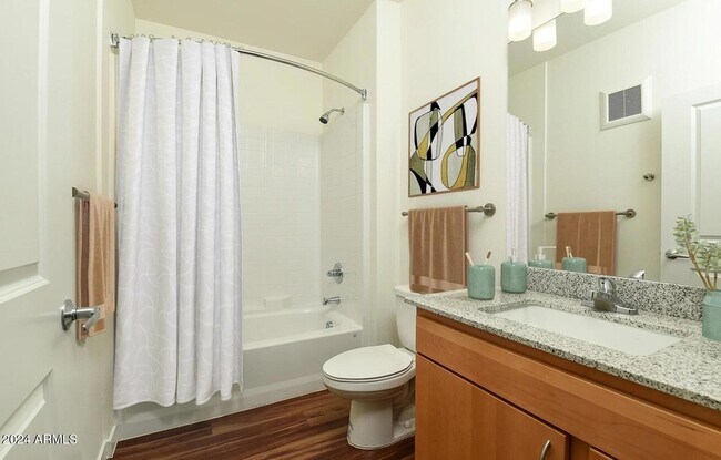 Building Photo - 7750 W Encanto Blvd