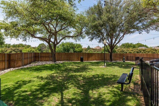 Building Photo - 17811 Vail St