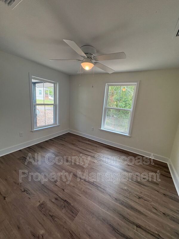 Building Photo - 265 Bowman St