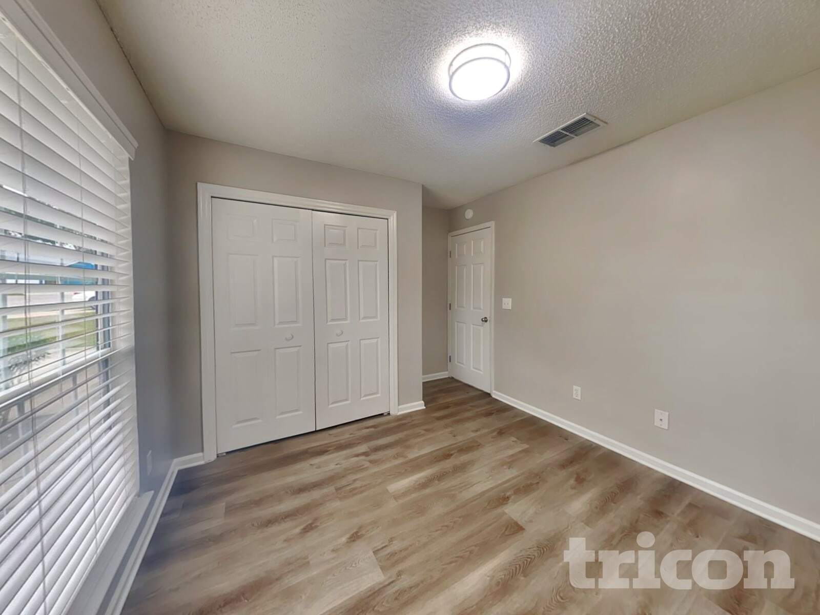 Building Photo - 8256 Creek Hollow Ct