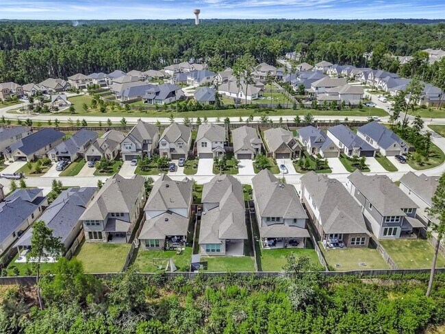 Building Photo - 360 Mallorn Ln