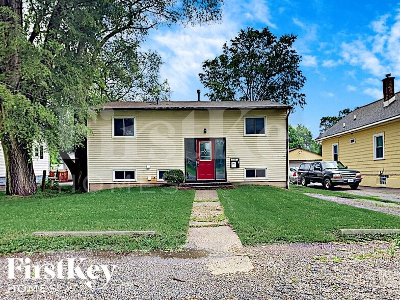 Primary Photo - 1154 Rathbone Ave